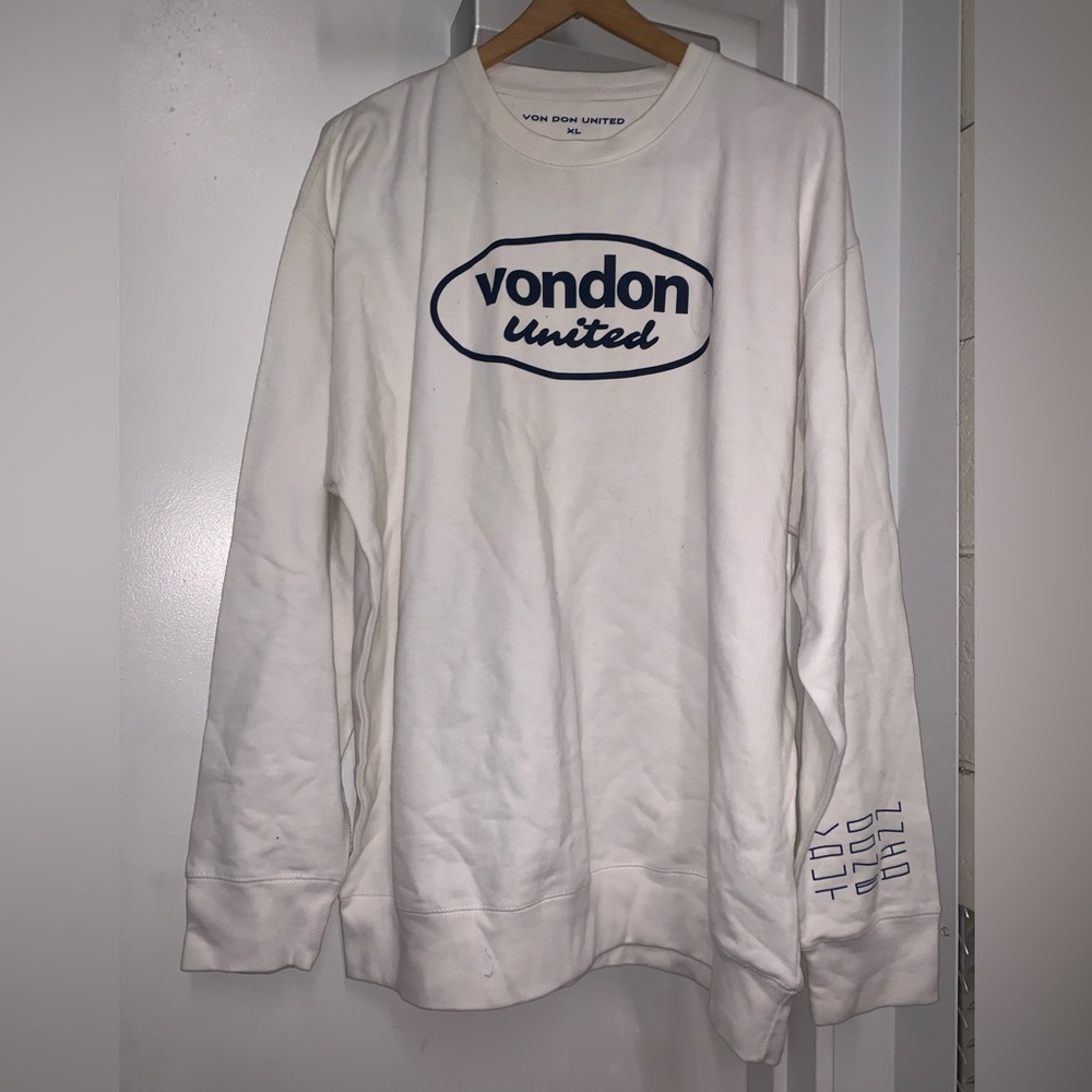 United von don  sweater